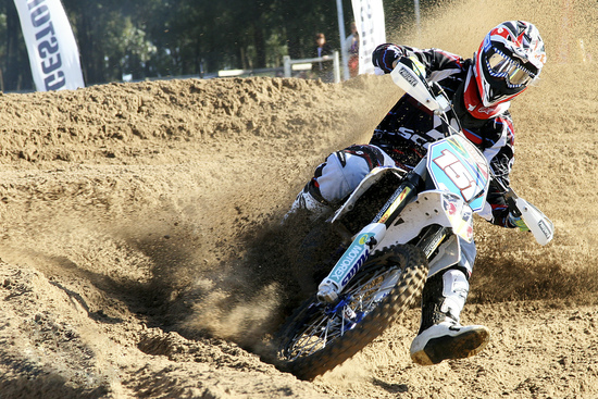 Mittens dominating on the sandy Rover track