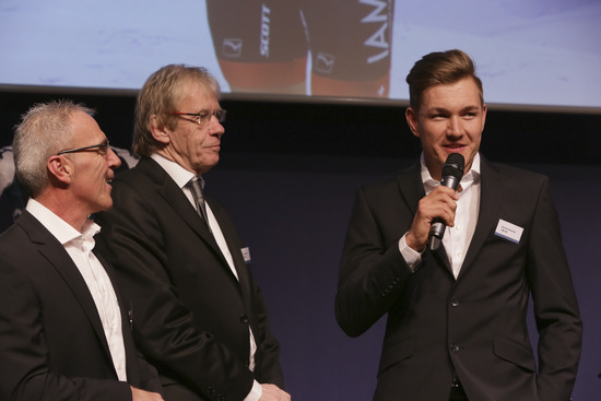 TdF stage winner Heinrich Haussler (r.) is one of the famous faces at IAM Cycling.