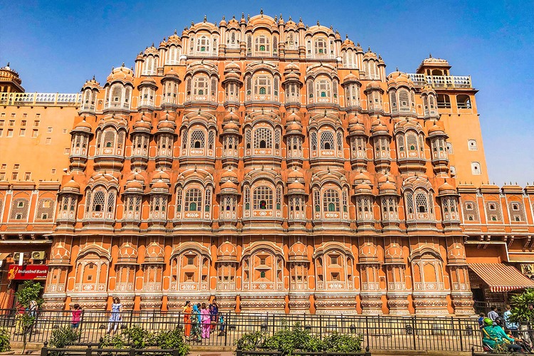 dolomite-hawa-mahal-india