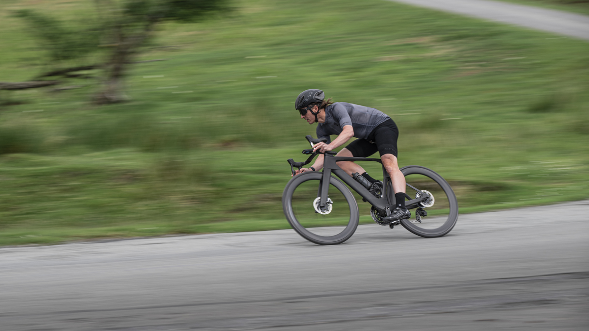 Image shows Anna riding the Scott Foil RC Ultimate in Italy
