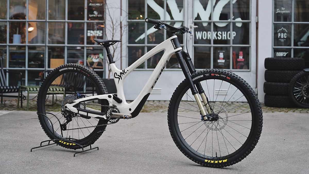 Bold UNPLUGGED Custom Dream Build