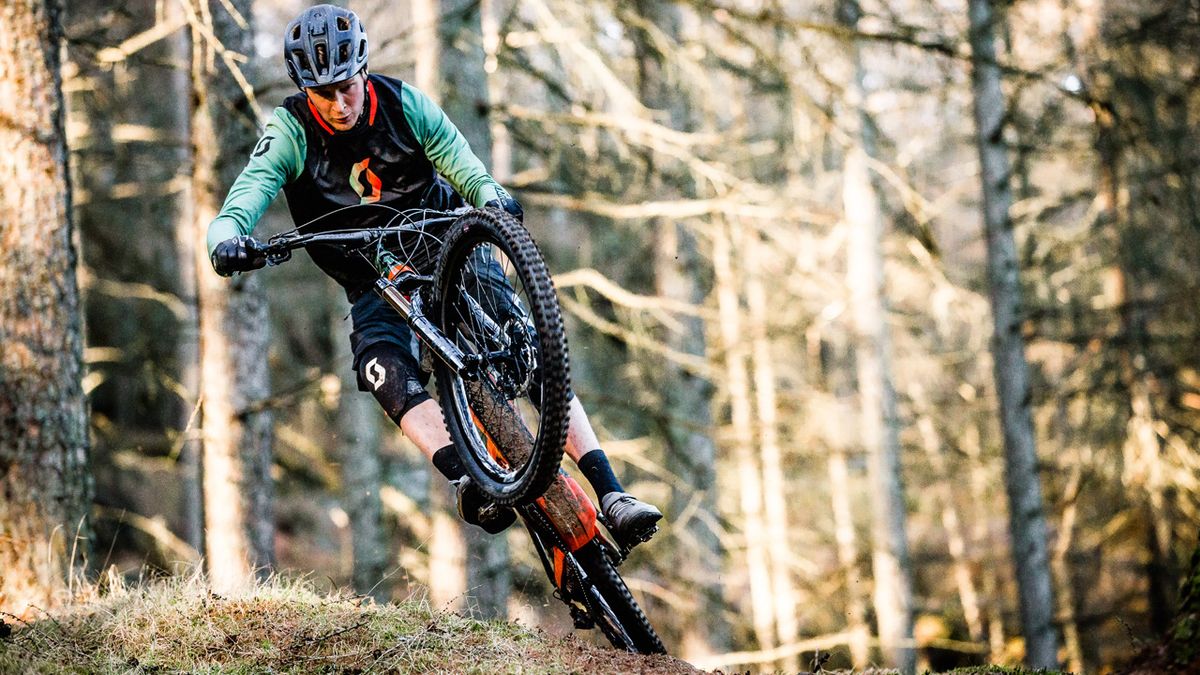 Genius eRIDE Adventure in Dunkeld w/ Scotty Laughland