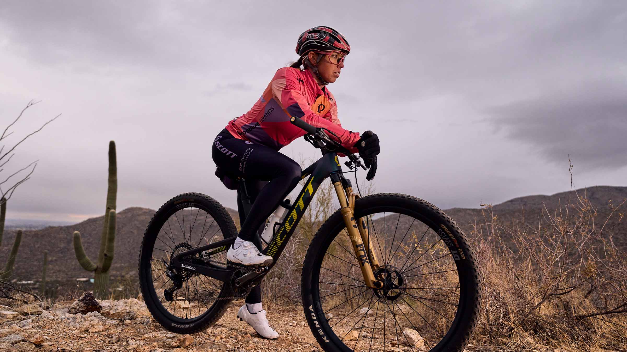 Hannah Otto on her SCOTT Spark RC.