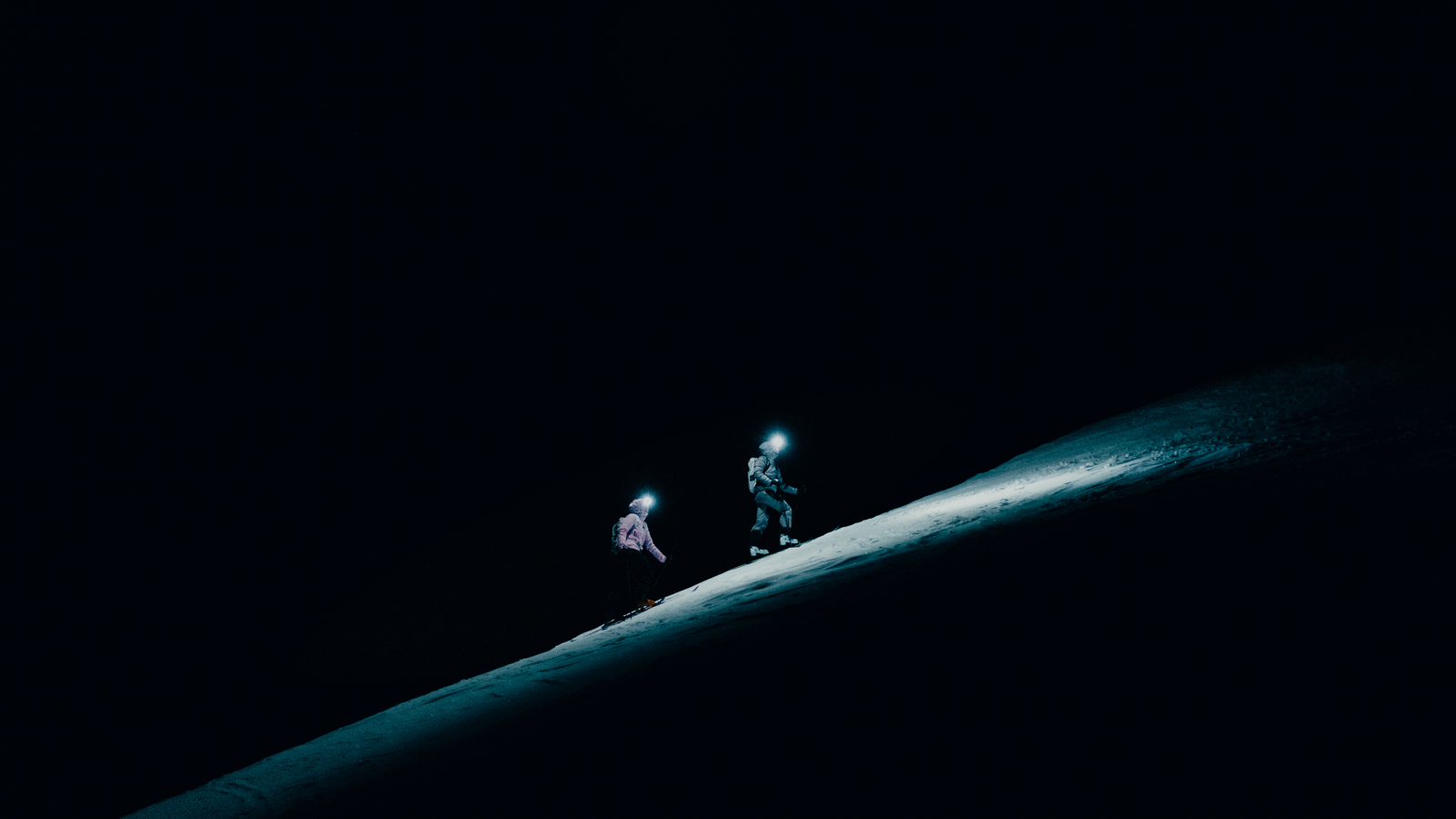 Sabine Schipflinger and Chloé Margot, SCOTT ambassadors, ski touring during the night